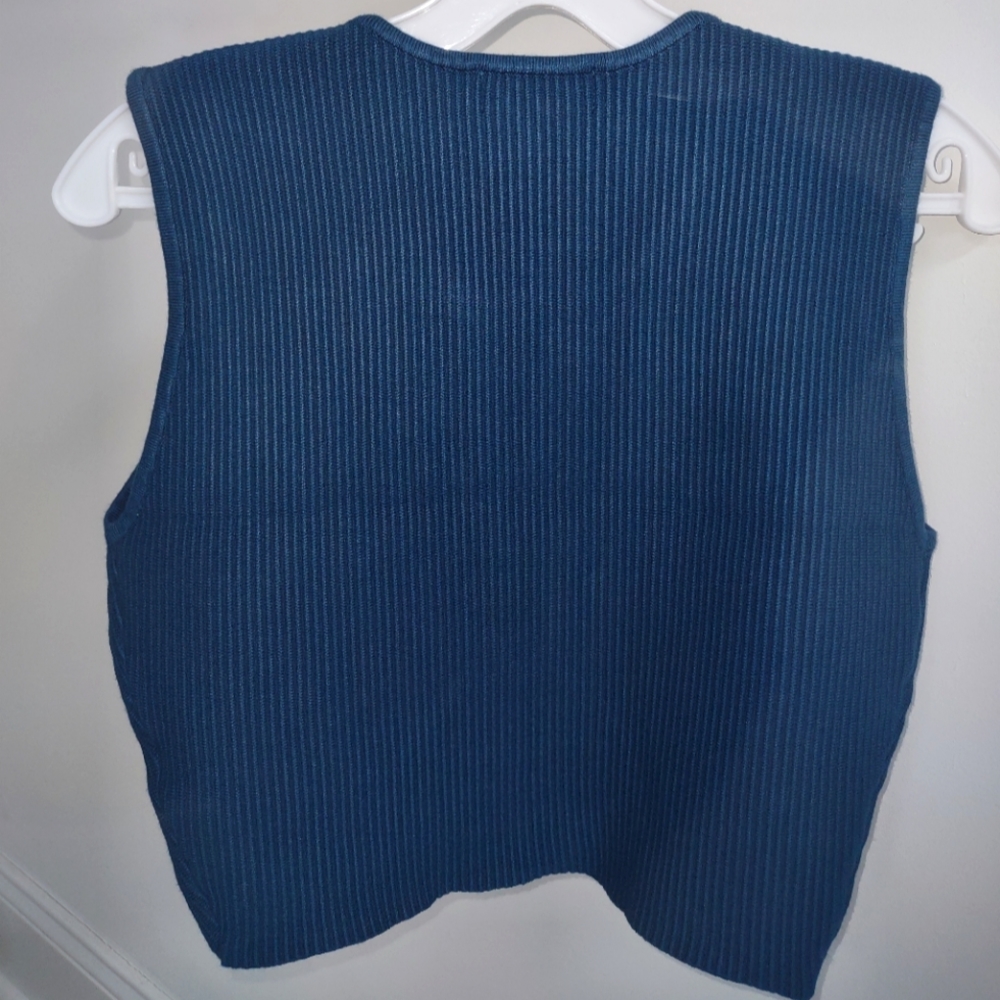 House of Harlow 1960 Crewneck Ribbed Knit Crop Top - Picture 6 of 8